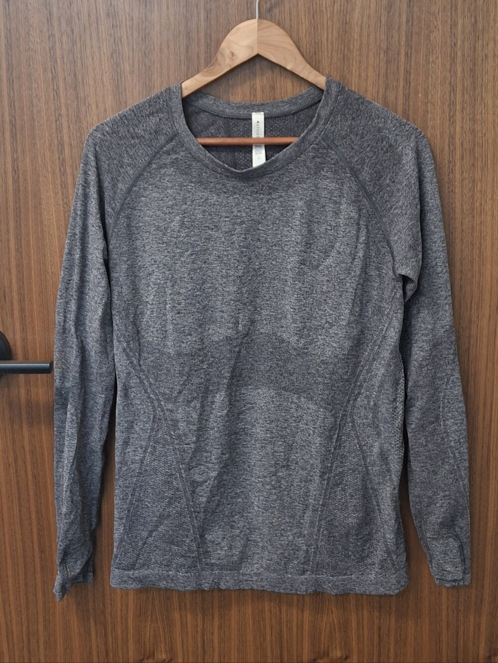 ATHLETA Gray Athletic Top SZ L